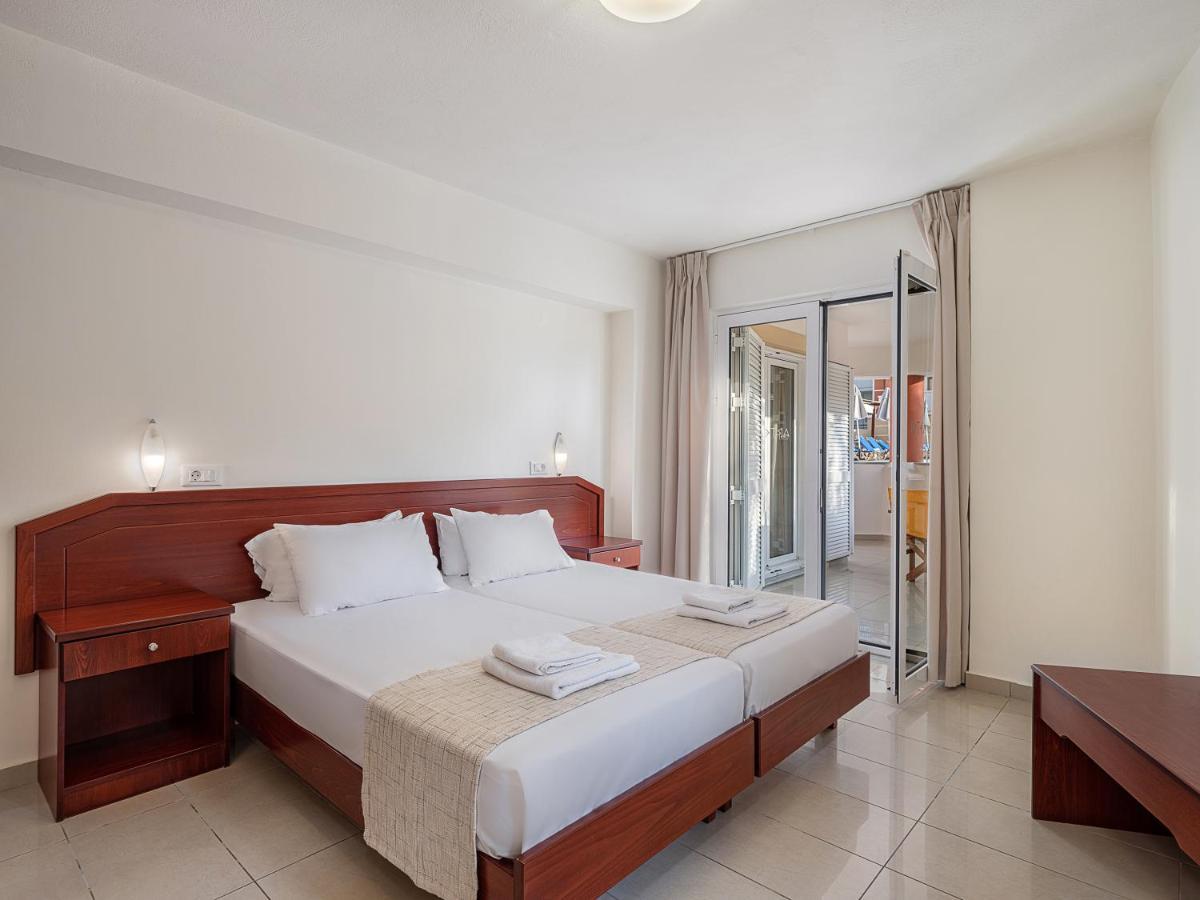 Artemis Apartments Stalos Room photo